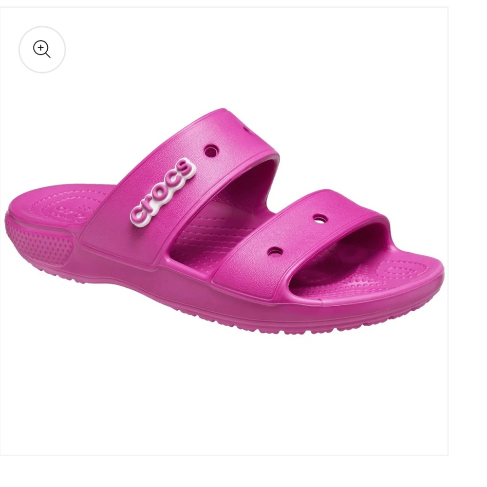 NWT! Crocs Fuchsia Fun Classic Sandals. Women’s Size 9. Includes 2 Charms.